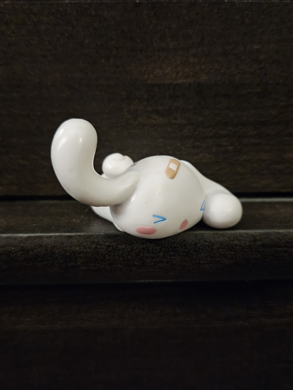 2022 Sanrio Cinnamoroll Falling Down Figure